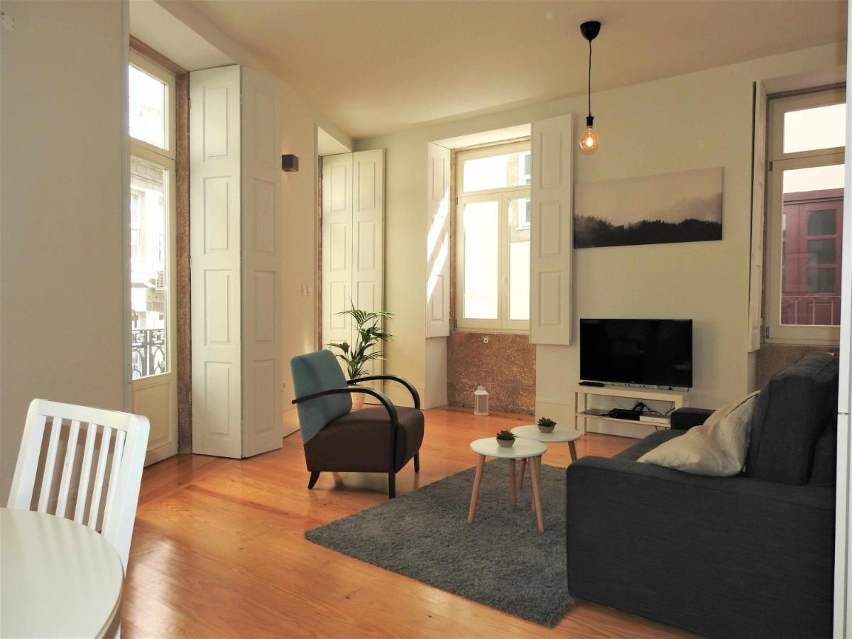 Oporto Delight 1 Luxury Apartment In Historic Center With Balcony Max 4 P Bagian luar foto
