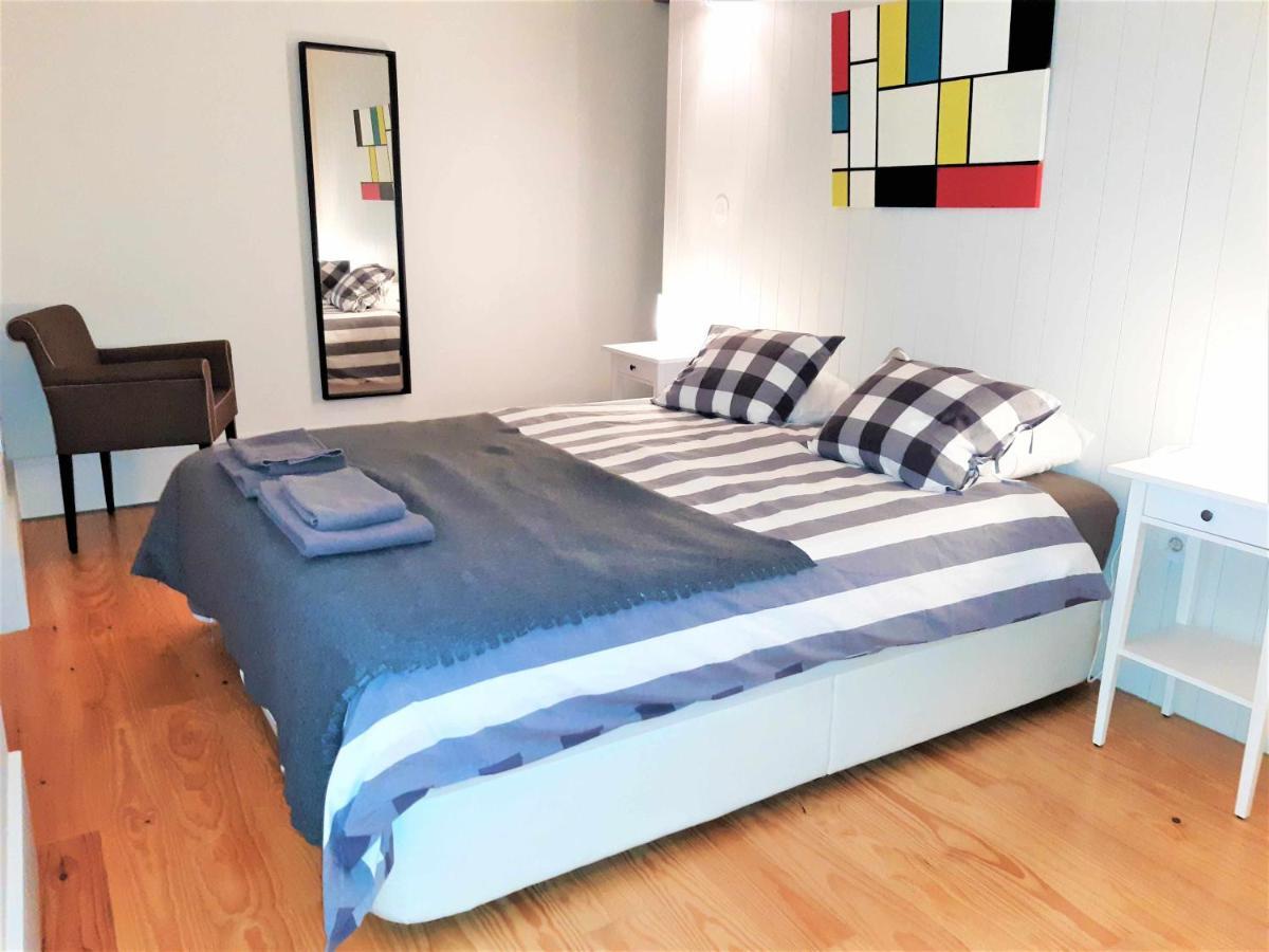 Oporto Delight 1 Luxury Apartment In Historic Center With Balcony Max 4 P Bagian luar foto