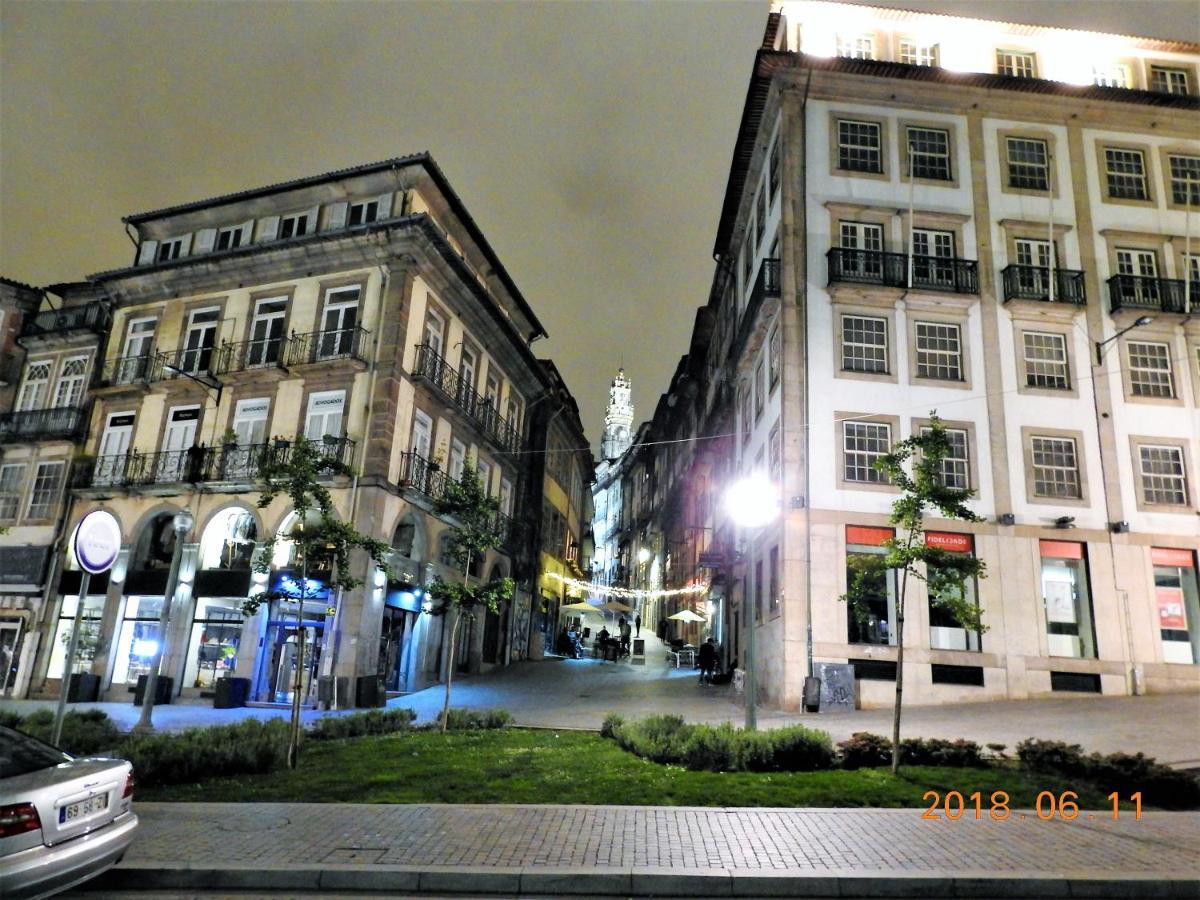 Oporto Delight 1 Luxury Apartment In Historic Center With Balcony Max 4 P Bagian luar foto